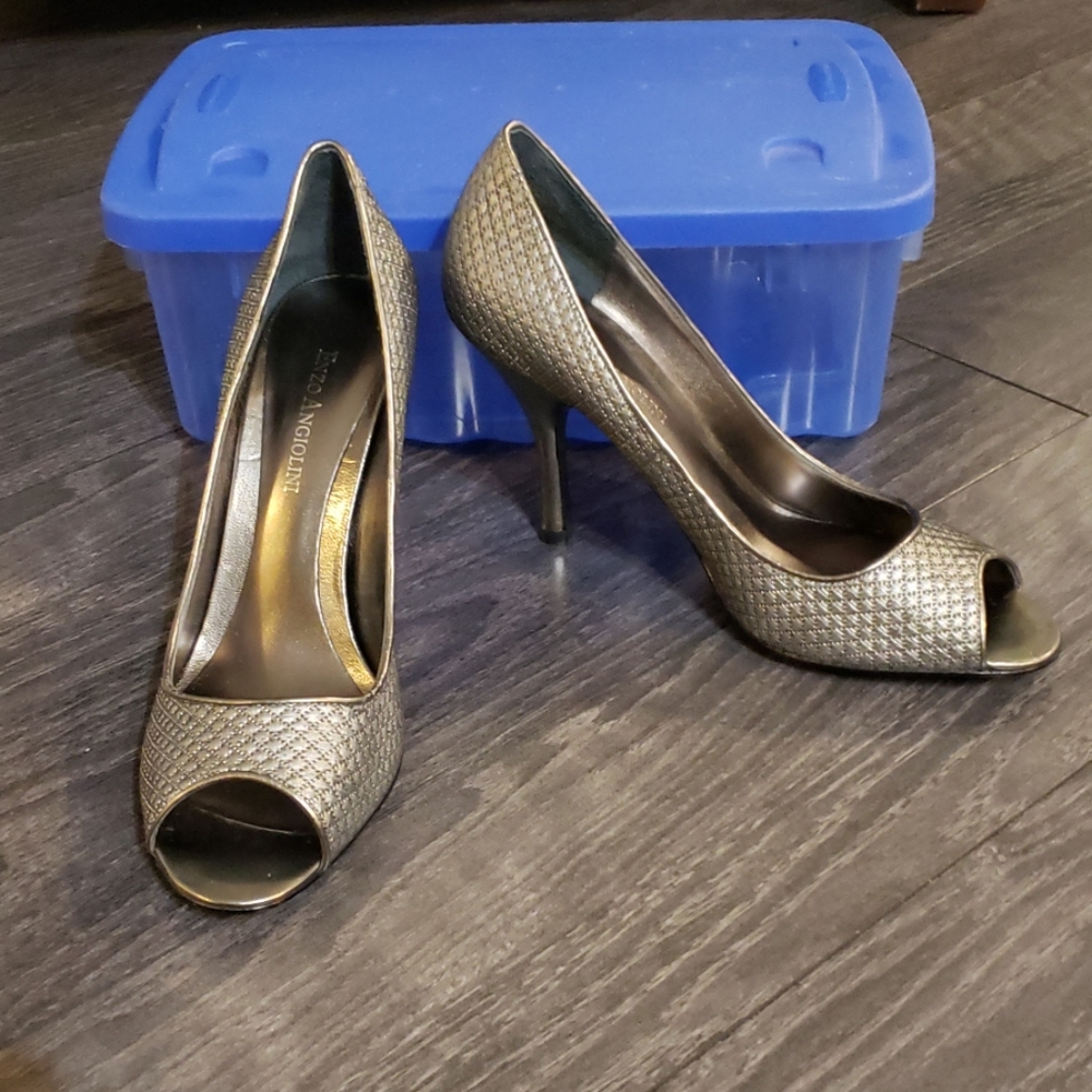 New Enzo Angiolini Eamaylie Peep Toe Pumps